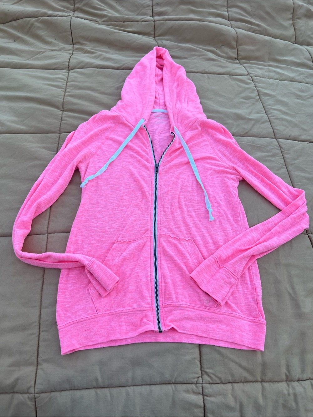 American Eagle Outfitters Neon Pink Zip Hoodie with Light Drawstrings Size Small